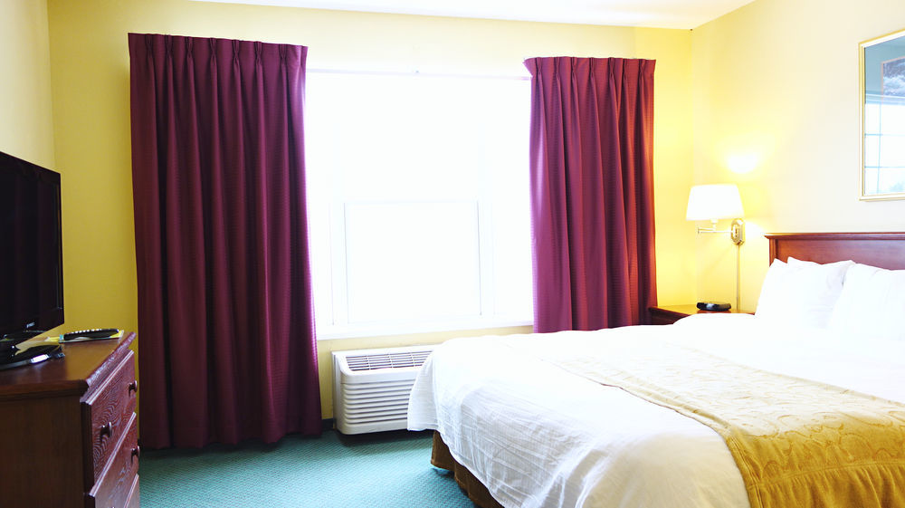 Country Inn River Falls Exterior photo